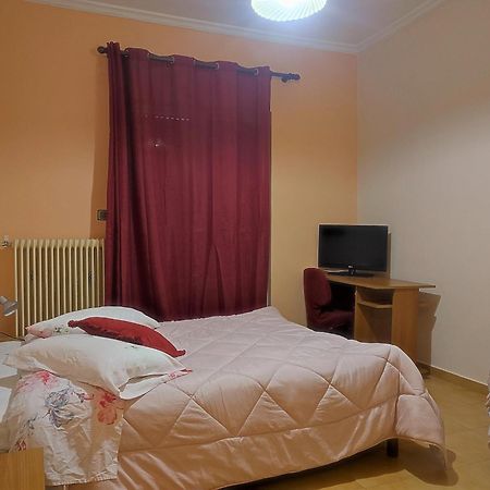 Mema'S Tranquil Studio In Patra - Free Parking Extérieur photo