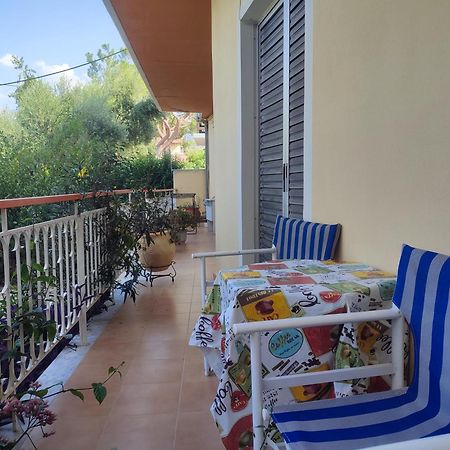 Mema'S Tranquil Studio In Patra - Free Parking Extérieur photo